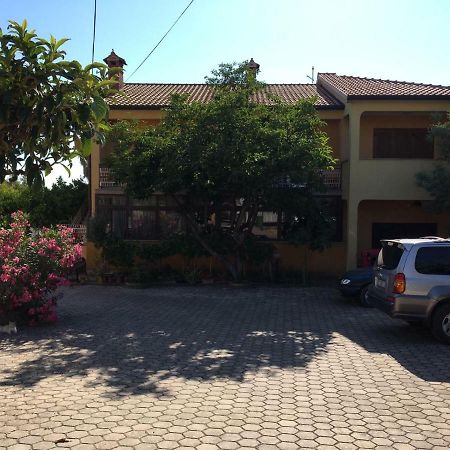 Apartment Dalmatini Tar-Vabriga Exterior foto